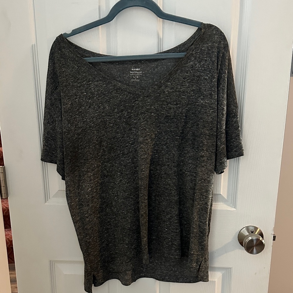Old Navy Charcoal Boyfriend size Large Short Sleeve Tee V-neck.